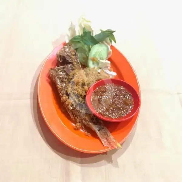 Ikan Laut Goreng | Ayam Goreng Single Borobudur Seafood & Chinese Food, Denpasar
