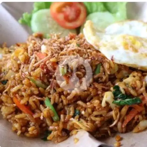 Nasi Goreng 4 Porsi Sayur Ayam Sosis Khas Cirebon | Nasi Goreng Mas Noo, Trunojoyo