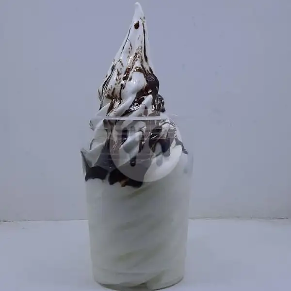 Sundae Gelas Besar Coklat Cair | Ice Cream 884, Karawaci