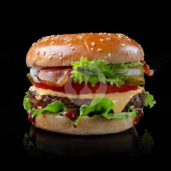 Beef Burger Petty | Zuppa Qilla's, Moch Toha
