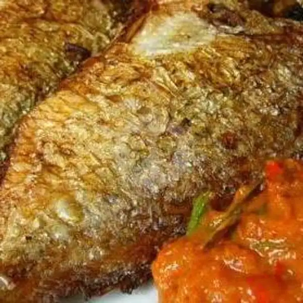 Ikan Asin Tawes Goreng + Nasi Putih + Lalapan + Sambal Bakar . | Sambal Bakar Sawangan