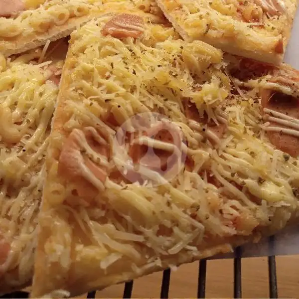 Cheese Pasta | Komugi Bakery, Klojen