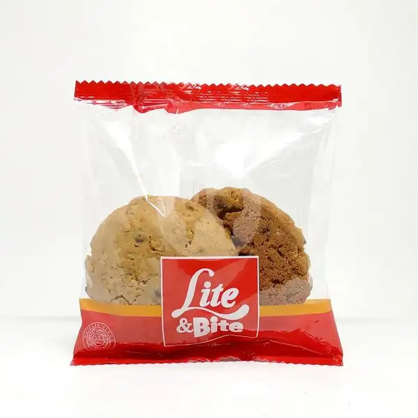 Lite & Bite Choco Corn Flakes Cookies Duo | Circle K, Bandara Soetta 3 Kedatangan Pick Up Zone (Korner)