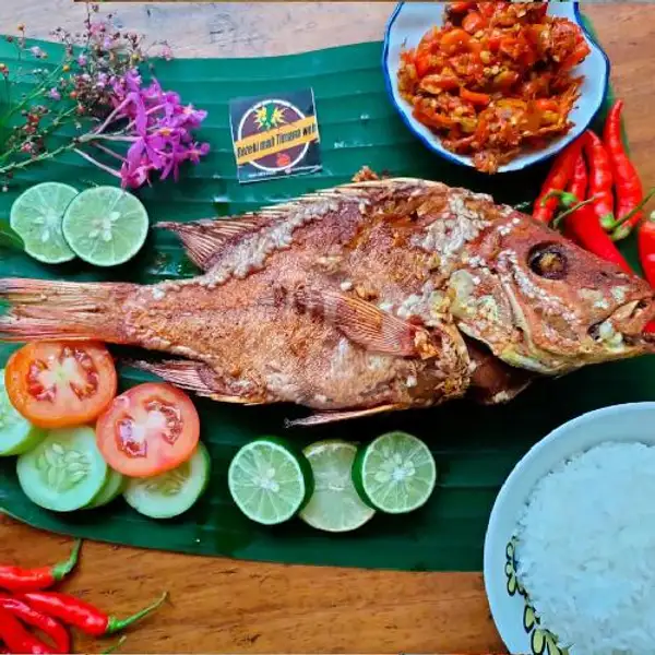 Paket Nasi Kakap Merah Besar Goreng | Cumi dan Ikan Bakar Rezekimah Timana Weh, Cigadung