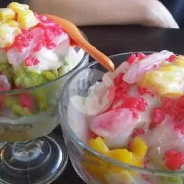 Mix Fruit Ice Desert | Naga Korean Food, Cipaku