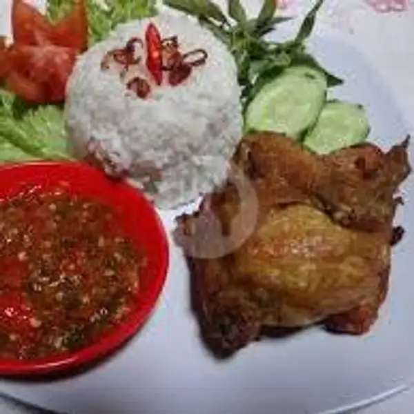 Paket Nasi Ayam Penyet Mini Free Es Teh/Es Jeruk | Ayam Geprek Dan Pisang Toping Arkan, Kemuning