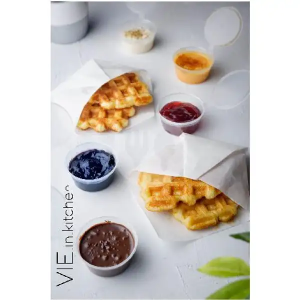 Paket Hemat coffee 250ml + 2pcs croffle | Vie.in.kitchen Cookies & Snack , TKI
