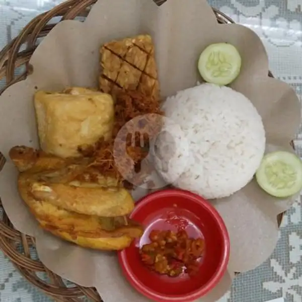 Paket Ayam Goreng Pejantan | Waroeng Lengko, Babakan Ciparay,