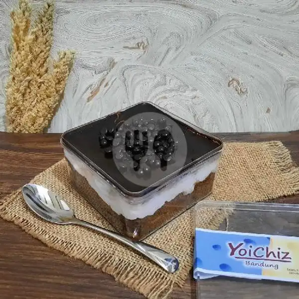 Triple Chocolate Dessert Box | Yoichiz Partner