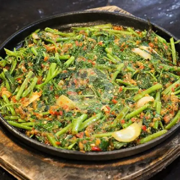 Kangkung Terasi Hotplate (Kangkong Hotplate With Shrimp Paste) | Bunakencafe.id, Kompleks Ruko Palm Spring
