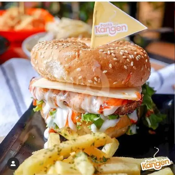 Cheese Burger | Kedai Bamboe Cafe, Tugu Macan