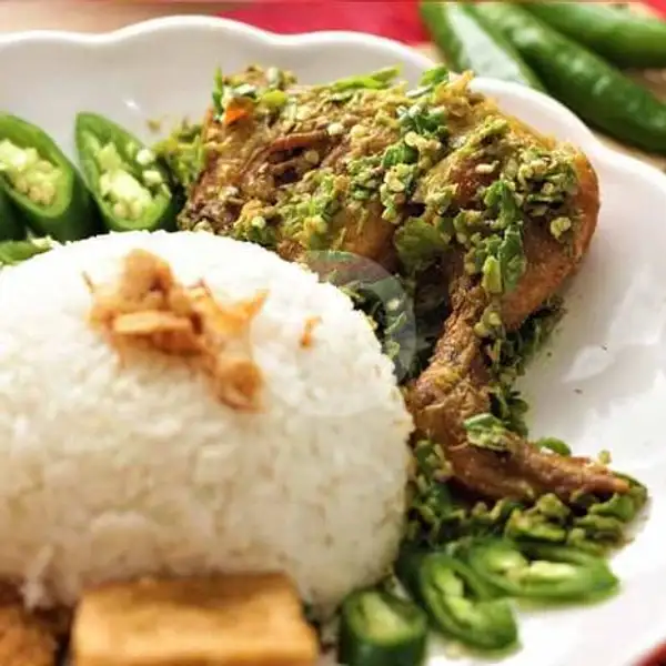 Nasi, Ayam Sambal Ijo + Tahu + Tempe | Kensu, Pasteur