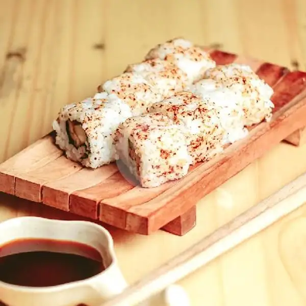 Spicy Dragon Roll (8pcs) | Gerobak Sushi Batubulan