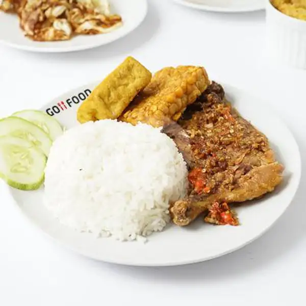 Nasi + Ayam + Tahu + Sambal | Ayam Gepuk Pak Gembus, Bambang Utoyo (Lemabang)
