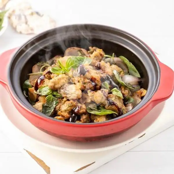 Braised Oysters with Fragrant Basil (M) | PUTIEN, Sawah Besar