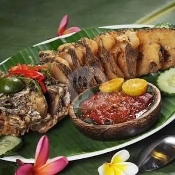 Haruan Goreng ( Tanpa Nasi) | Naufalita Resto & Cake, Jekan Raya