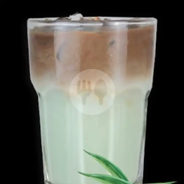 Pandan Coffee Latte | Ejji Coffee Corner Renon, Tantular Bar