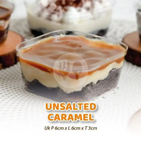 Personal Unsalted Caramel Brownies Dessert Box | Vanila cake