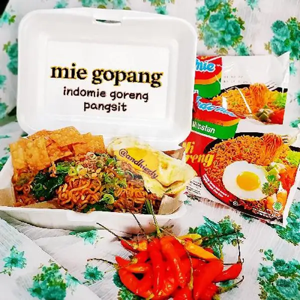 Indomie Goreng Jumbo Pangsit + Telur (Mie GoPang) | Foodies Manja
