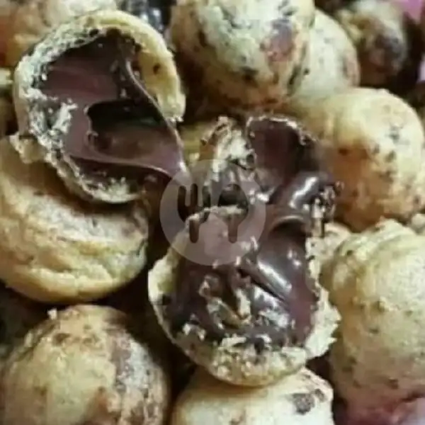 Soes Coklat 250gr | Nastar Kayla Cookies, Tambaksari
