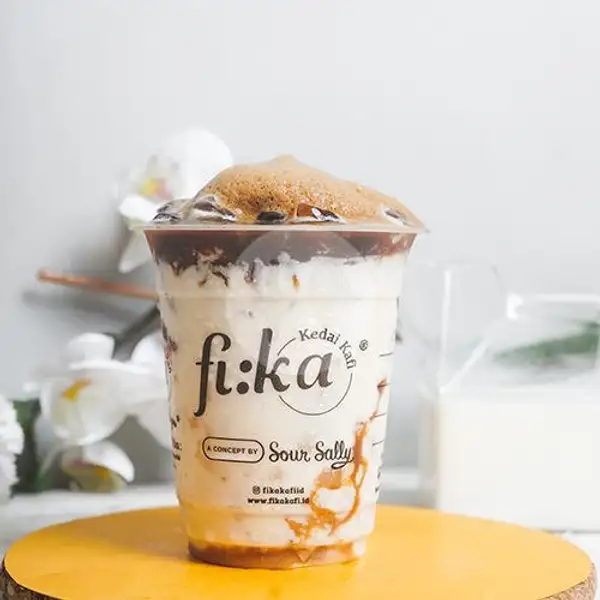 Yogurt Iced Coffee (R) | Fika Coffee - Kopi Gula Aren Kekinian, Tunjungan Plaza