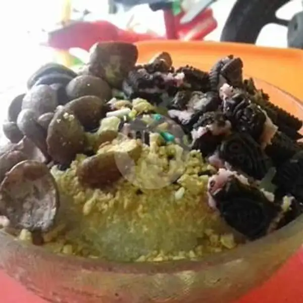 Es Kepal Milo Topping Koko Crunch Keju + Mie Hotz 15 Cabe | Es Kepal Milo Darsono, Batu