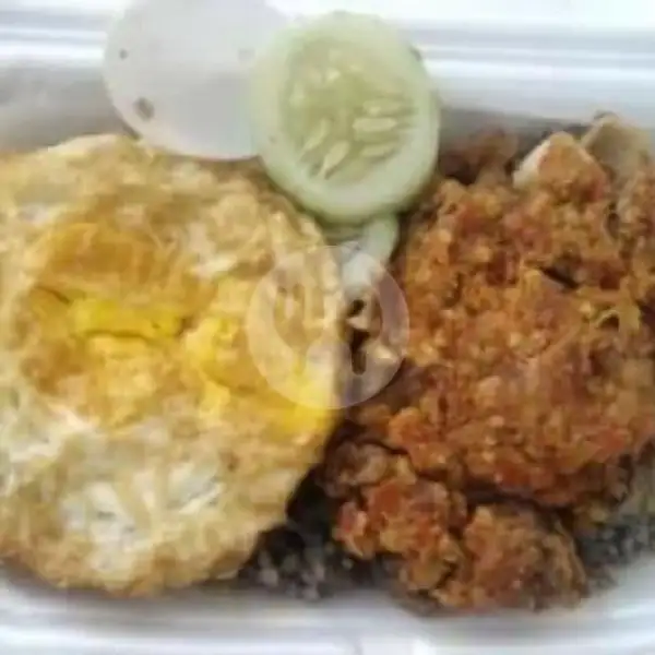 Nasgor Cumi Spesial Telur+Ayam Geprek | Dapur Maharani, Kenjeran