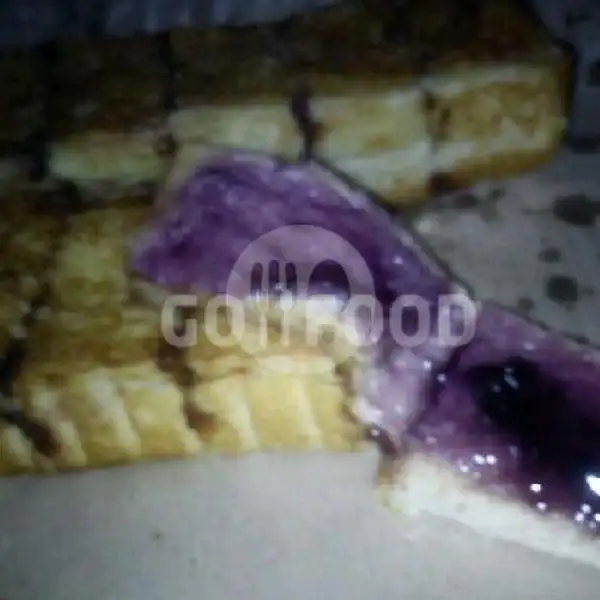 Susu + Blueberry | Roti Bakar Khas Bandung Double Rasa Bang Jo, Mayjen Sutoyo S