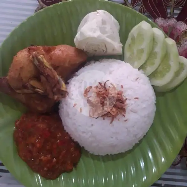 Pecel Ayam+nasi +cah Kangkung | Pecel Ayam Sambal Uleq & Nasi Goreng Doa Bunda, Kuranji