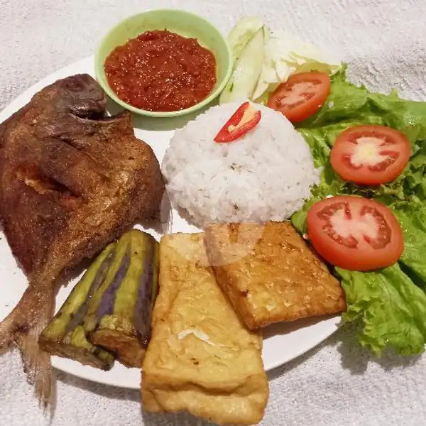 Sambelan Ikan Dorang Ukuran Sedang | Sambelan Bu Siti, Kebraon 2 Gg tomat no 24,Kel.kebraon,kec.karang Pilang