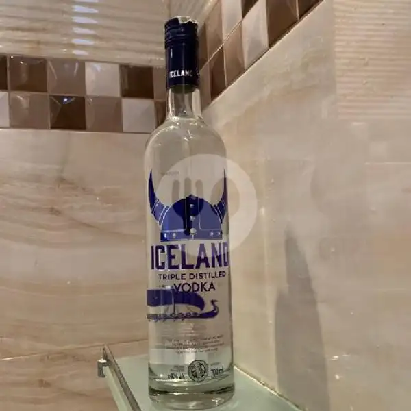 ICELAND Vodka 700ml | Waroenk Abang, Pajajaran