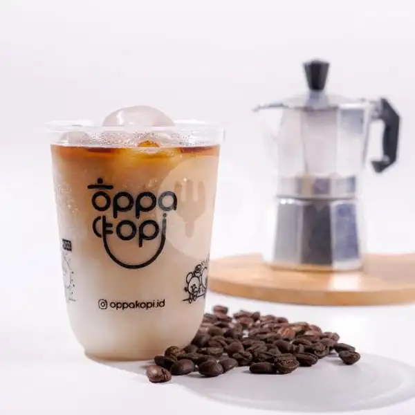 Iced Hazelnut Latte | Oppa Kopi, Rungkut