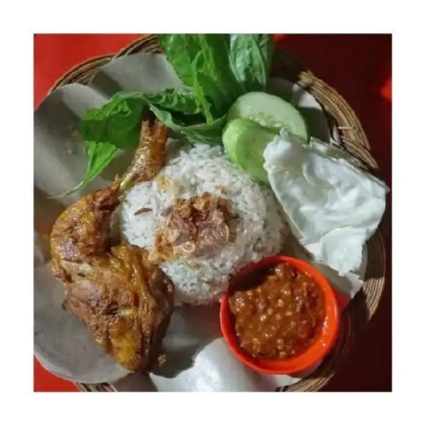 Nasi uduk Ayam Goreng | Es Mojito Infus Water Pasar Minggu Gajayana, Blimbing