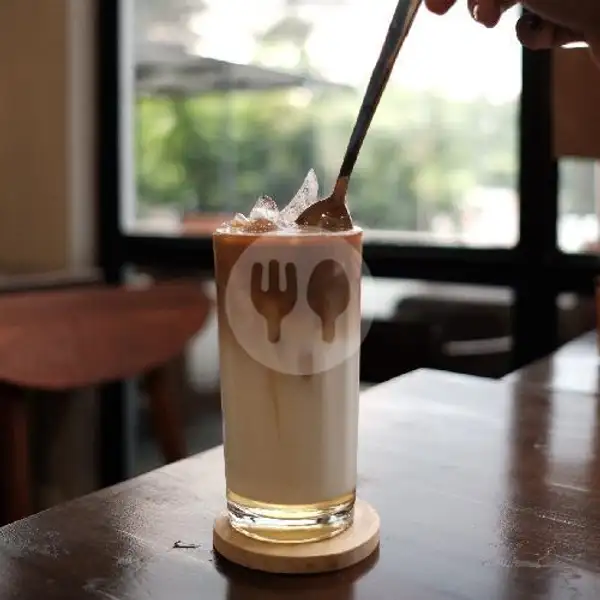 Butterscotch Latte | Honest Coffee & Communal Space