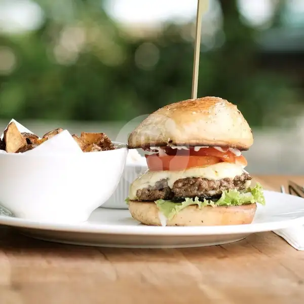 Big Hoss Burger | Anchor Cafe & Roastery, Dermaga Sukajadi