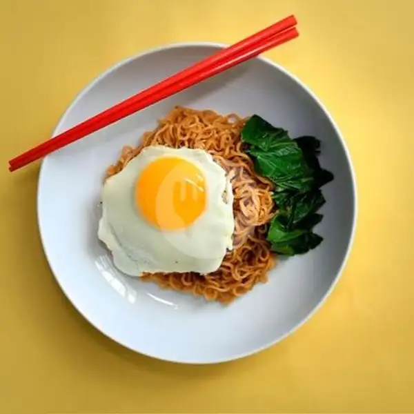 Indomie Double Goreng + Telur | Uduk Dan Pecel Kedai Bu'ijah 