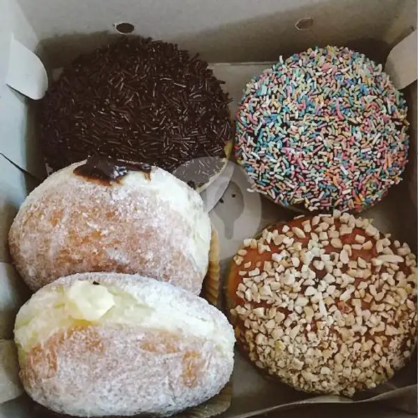 3 Donuts + 2 Bombolonis | Milk & Honey Bakery, Denpasar