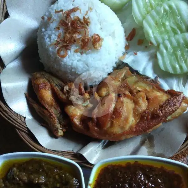 Nasi Ayam Goreng Jumbo + Es Teh Manis | Ayam Bakar, Ayam Goreng, Seblak $ Pop Ice Boba Dapur EKM Bekasi