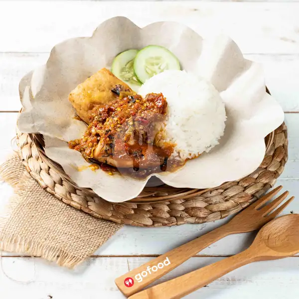Ayam Bakar + Nasi | Ayam Goreng Nelongso, Kediri