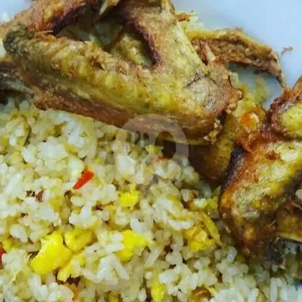 Nasi Goreng Sayap Ayam | Warung Bu Pri, Purwokerto Selatan
