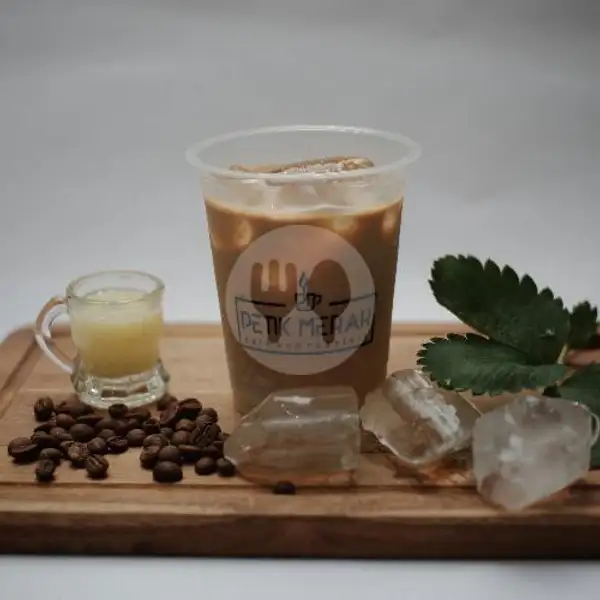 Ice Hazelnut Latte | Petik Merah Cafe & Roastery, Depok