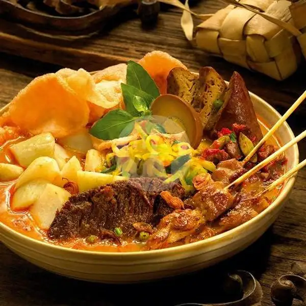 Ketupat Campur | Sate & Seafood Senayan, Kebon Sirih