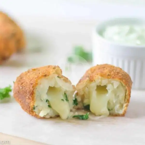 Cheesy Croquettes With Ham | Papa Sauce, Semat