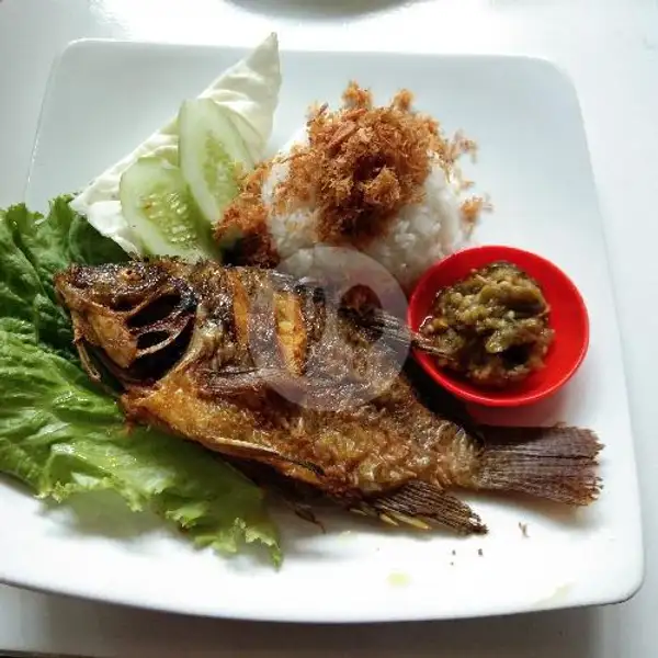Paket Ikan Nila Goreng | Warung Pak Eddy Kebon Sirih, Menteng