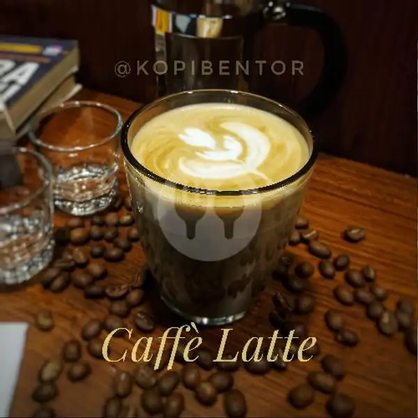 Caffe Latte Hot | Kopi Bentor, Khairil Anwar