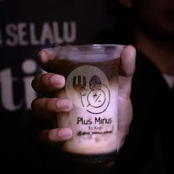 Es Kopi Cafe Latte | Plus Minus Es Kopi, Denpasar