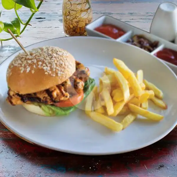 Chicken Burger | Crispy Duck (Bebek Garing Restaurant), Denpasar