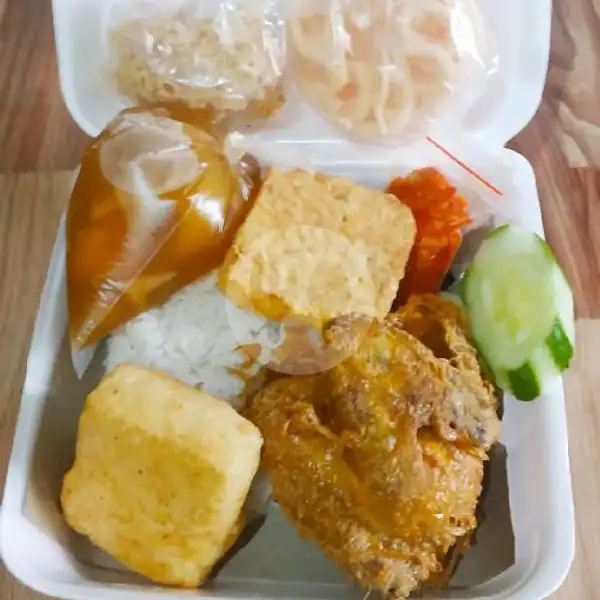 Nasi Ayam Goreng Kremes Superr Besarr Free Teh Manis Original | Ayam Kremes Dan Lele Kremes Khansa, Sekip Jaya