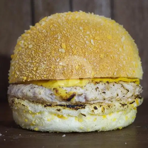 Single Chicken Burger With Hob Mayo | House of Burger x Lana Coffee, Batam Kota