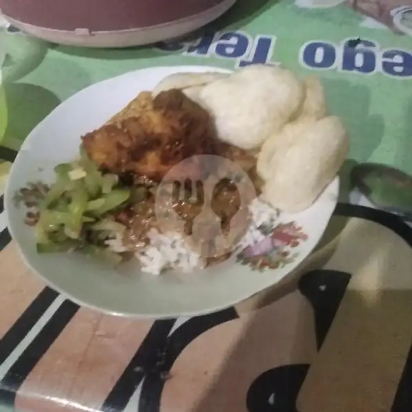 Nasi Pecel+Ayam Goreng...Rp15000 | Dapur Raja